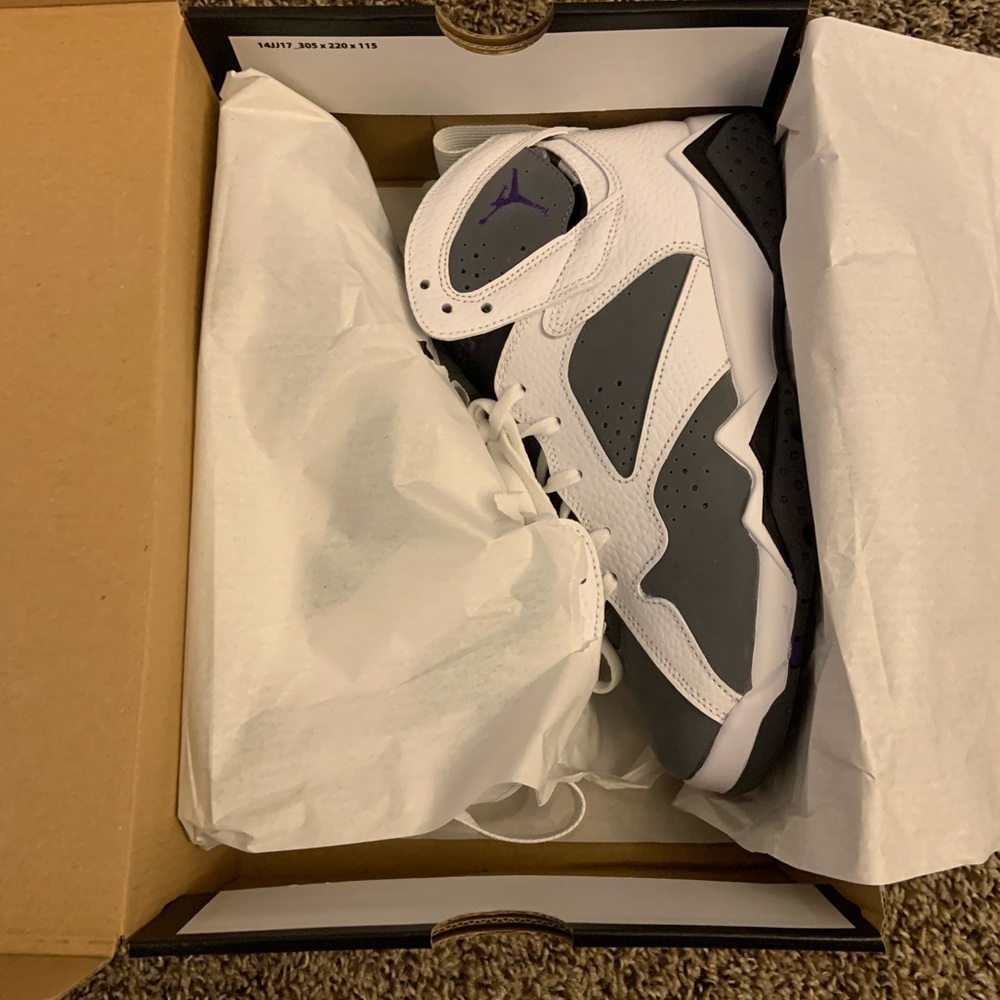 Jordan 7 Retro - Picture 2 of 8